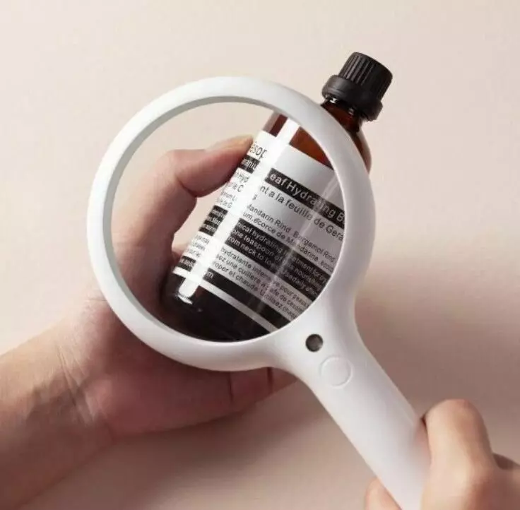 Увеличительное стекло с подсветкой Xiaomi Xiaoda Magnifier XD-FDJ02 White (Белый) Увеличительное стекло с подсветкой Xiaomi Xiaoda Magnifier XD-FDJ02 White (Белый)
