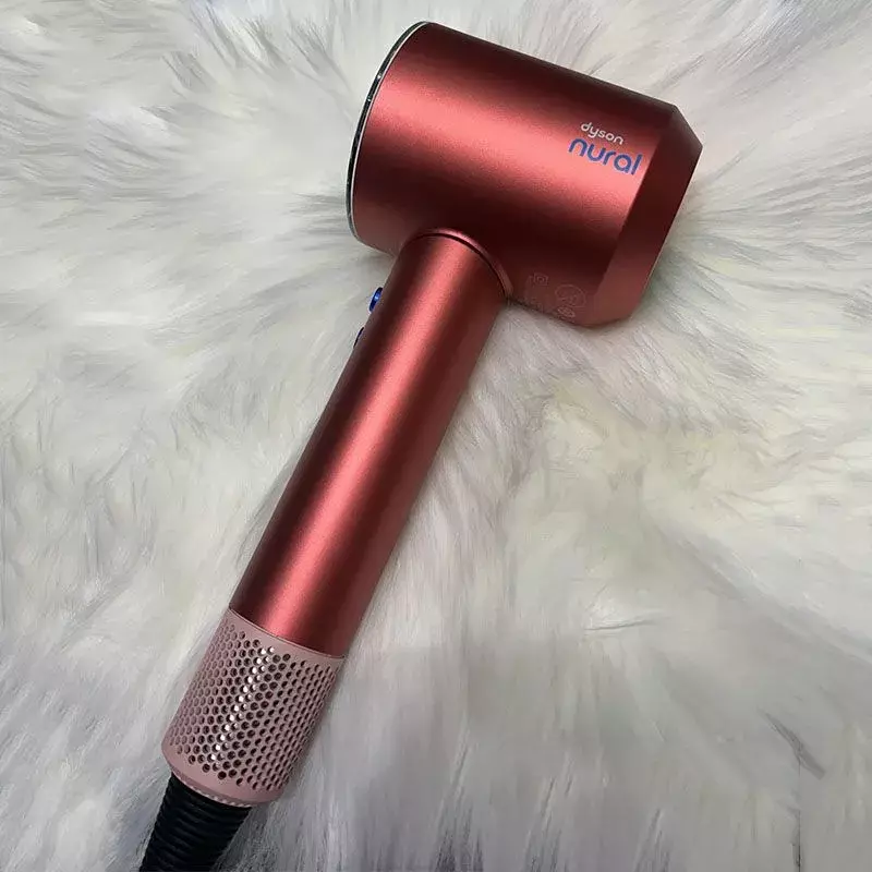 Фен Dyson HD16 Strawberry Bronze (с кейсом) Фен Dyson HD16 Strawberry Bronze (с кейсом)