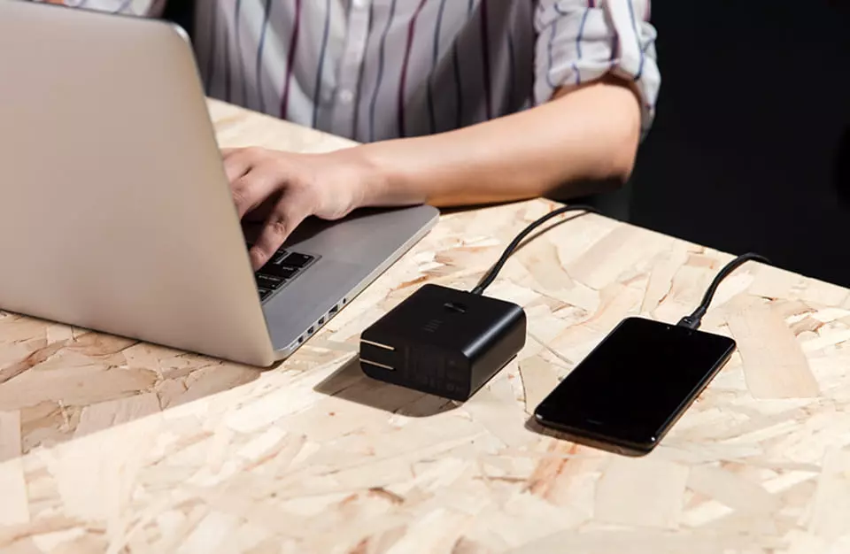 Зарядное устройство Xiaomi с Power Bank ZMI 6700 mAh Black (Черный) CN Зарядное устройство Xiaomi с Power Bank ZMI 6700 mAh Black (Черный) CN