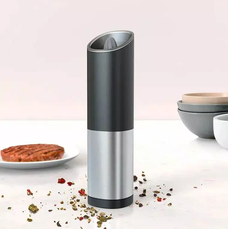 Электрическая мельница Circle Joy CJ-EG03 Silver (Серебристый) Электрическая мельница Circle Joy CJ-EG03 Silver (Серебристый)