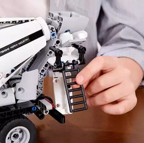 Конструктор магнитный бетоновоз Xiaomi MITU Engineering Mixer Truck (GCJBJ01IQI) White (Белый) Конструктор магнитный бетоновоз Xiaomi MITU Engineering Mixer Truck (GCJBJ01IQI) White (Белый)