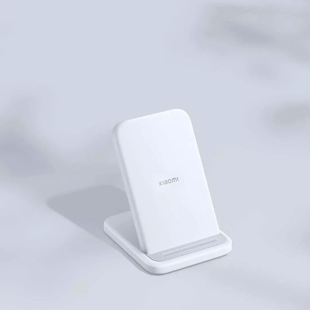 Беспроводное зарядное устройство Xiaomi Vertical Air-Cooled Wireless Charger 30W (MDY-17-EM) - фото 4 Беспроводное зарядное устройство Xiaomi Vertical Air-Cooled Wireless Charger 30W (MDY-17-EM) - фото 4