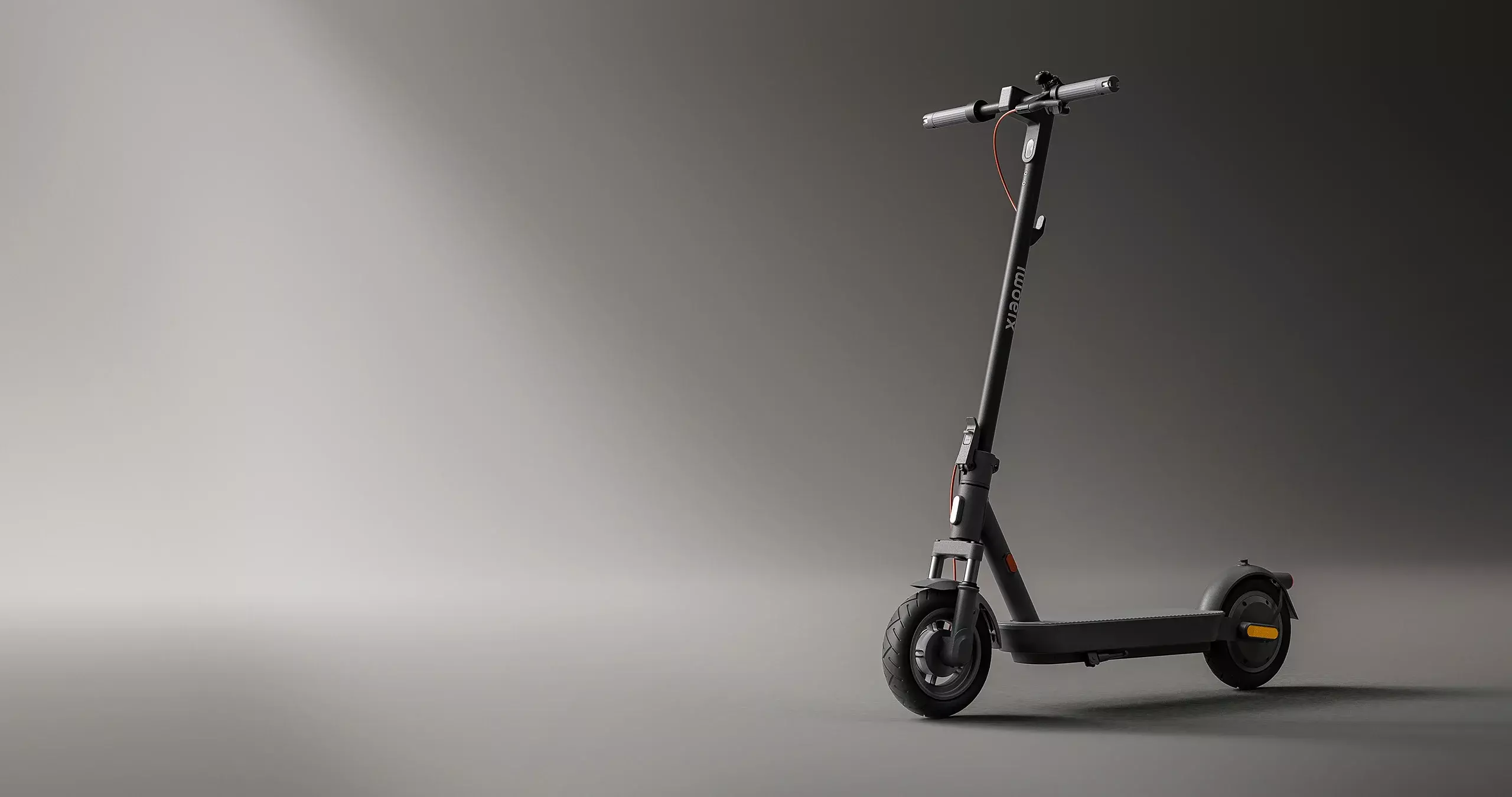 Купить Электросамокат Xiaomi Electric Scooter 5 - фото 1