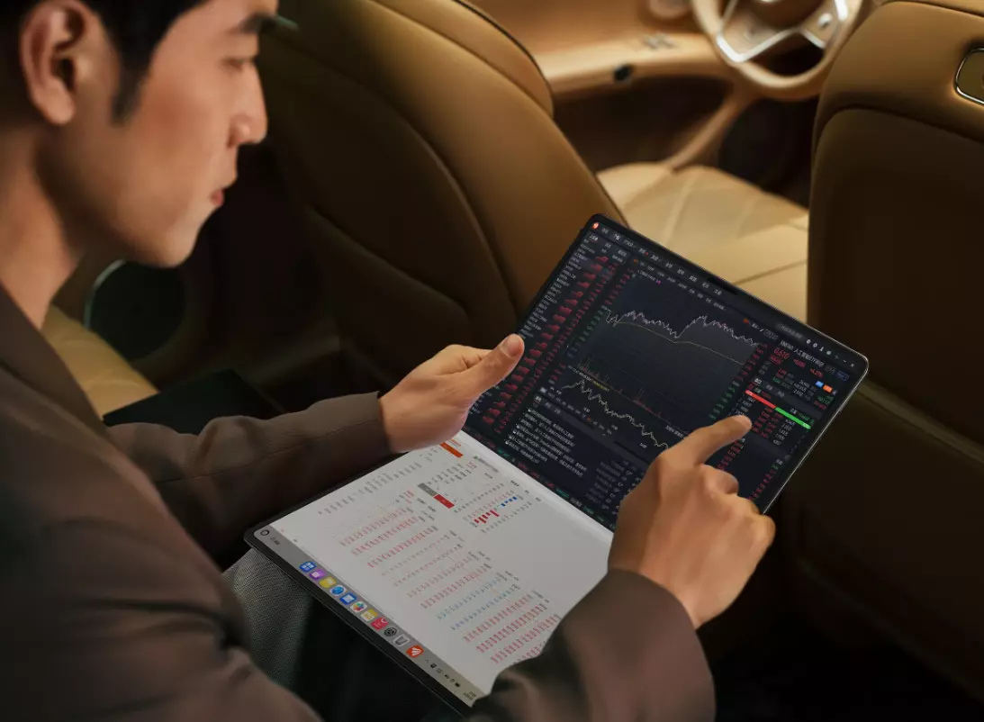 Ноутбук Huawei MateBook Fold Ultimate Design 2025 32/1T - фото 10 Ноутбук Huawei MateBook Fold Ultimate Design 2025 32/1T - фото 10