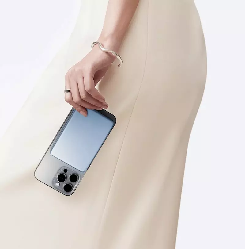 Внешний аккумулятор Xiaomi Magnetic Ultra-Thin Power Bank 5000 mAh 7.5W (WPB0507S) - фото 4 Внешний аккумулятор Xiaomi Magnetic Ultra-Thin Power Bank 5000 mAh 7.5W (WPB0507S) - фото 4