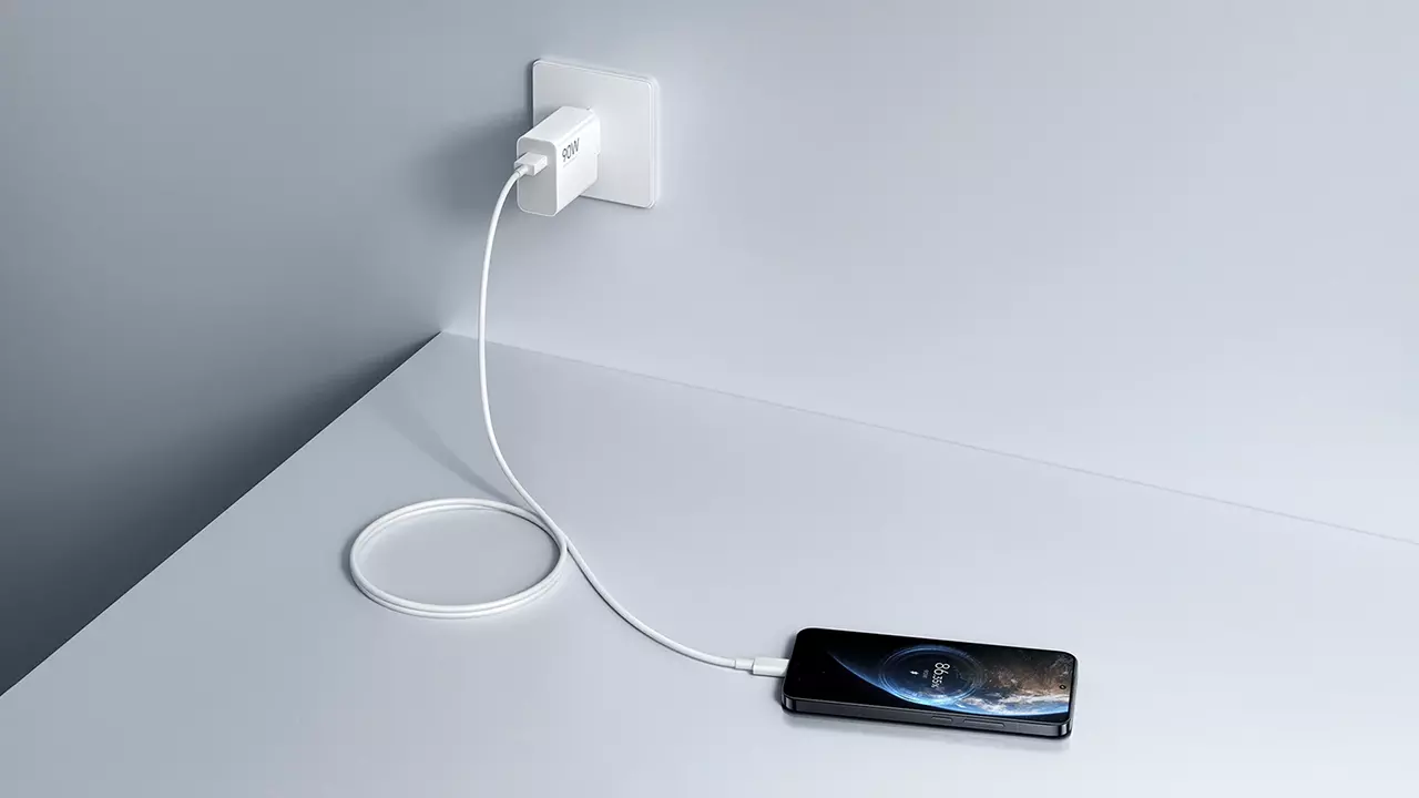 Зарядное устройство Xiaomi 90W HyperCharge Combo Type-A (MDY-15-EK) - фото 2 Зарядное устройство Xiaomi 90W HyperCharge Combo Type-A (MDY-15-EK) - фото 2