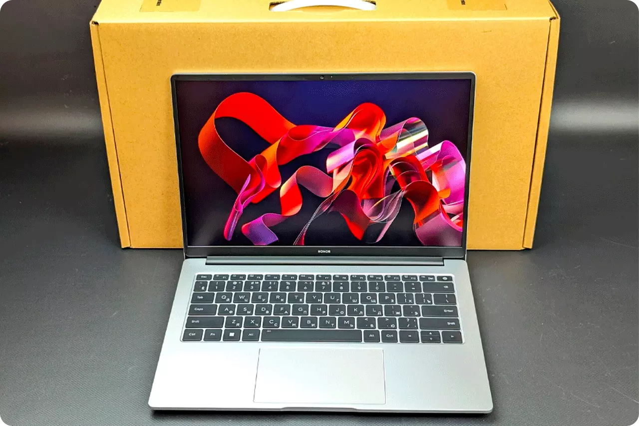 Ноутбук Honor MagicBook X14 Plus 2025 Core 5 220H 16/1T 2.8K 120HZ (5301ALYB) - фото 2