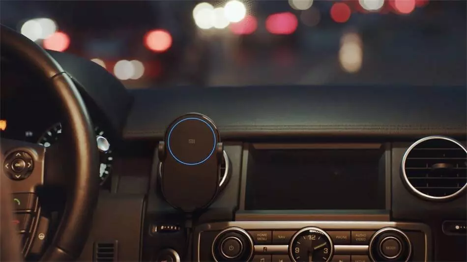 Держатель с беспроводной зарядкой Xiaomi Wireless Car Charger 20W (WCJ02ZM) - фото 4 Держатель с беспроводной зарядкой Xiaomi Wireless Car Charger 20W (WCJ02ZM) - фото 4