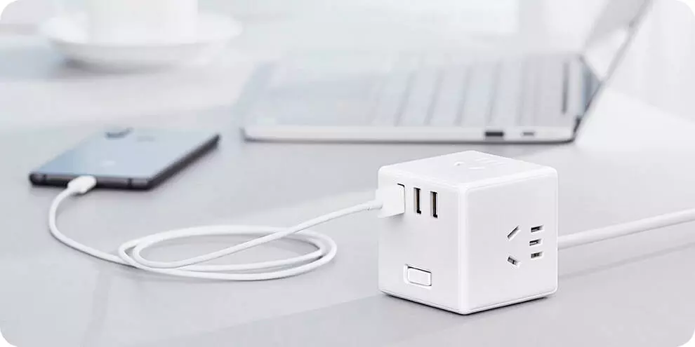 Сетевое зарядное устройство Xiaomi Mijia Rubik's Cube Converter - фото 2 Сетевое зарядное устройство Xiaomi Mijia Rubik's Cube Converter - фото 2