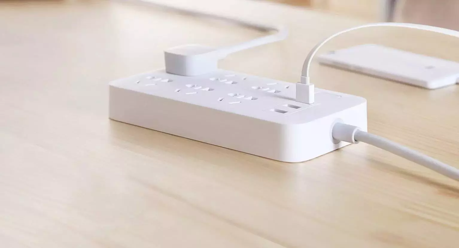 Удлинитель Xiaomi Power Strip 6 (CXB6-1QM) 1.8 м - фото 4 Удлинитель Xiaomi Power Strip 6 (CXB6-1QM) 1.8 м - фото 4