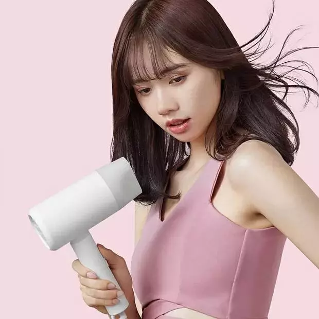 Купить Фен со складной ручкой Xiaomi Mijia Negative Ion Hair Dryer (CMJ02LXW) - фото 1 Купить Фен со складной ручкой Xiaomi Mijia Negative Ion Hair Dryer (CMJ02LXW) - фото 1