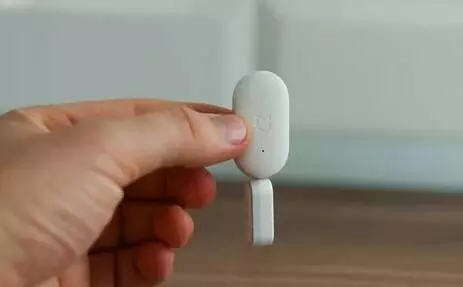 Датчик открытия дверей и окон Xiaomi Smart Home Door/Window Sensor (MCCGQ01LM) - фото 4 Датчик открытия дверей и окон Xiaomi Smart Home Door/Window Sensor (MCCGQ01LM) - фото 4