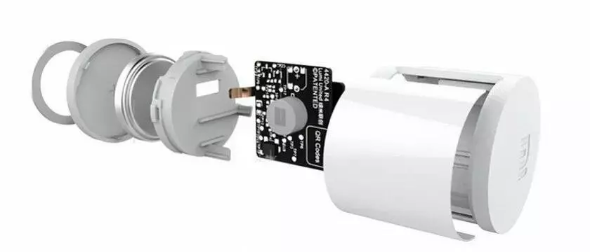 Датчик движения Xiaomi Smart Human Body Sensor (RTCGQ01LM) - фото 7 Датчик движения Xiaomi Smart Human Body Sensor (RTCGQ01LM) - фото 7