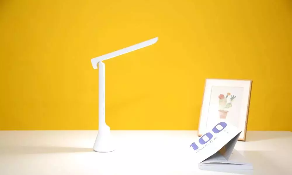 Настольная лампа Yeelight Rechargeable Folding Desk Lamp (YLTD11YL) 5 Вт - фото 3 Настольная лампа Yeelight Rechargeable Folding Desk Lamp (YLTD11YL) 5 Вт - фото 3