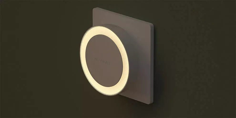 Ночник Yeelight Plug-in Light Sensor Nightlight (YLYD11YL) - фото 4 Ночник Yeelight Plug-in Light Sensor Nightlight (YLYD11YL) - фото 4