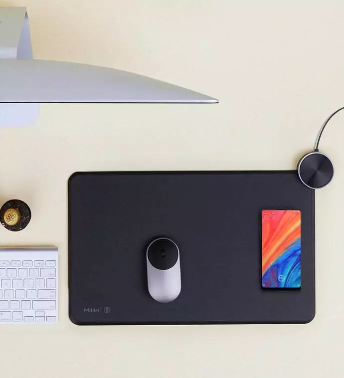 Коврик для мышки с беспроводной зарядкой Xiaomi Mouse Pad (MWSP01) - фото 3 Коврик для мышки с беспроводной зарядкой Xiaomi Mouse Pad (MWSP01) - фото 3