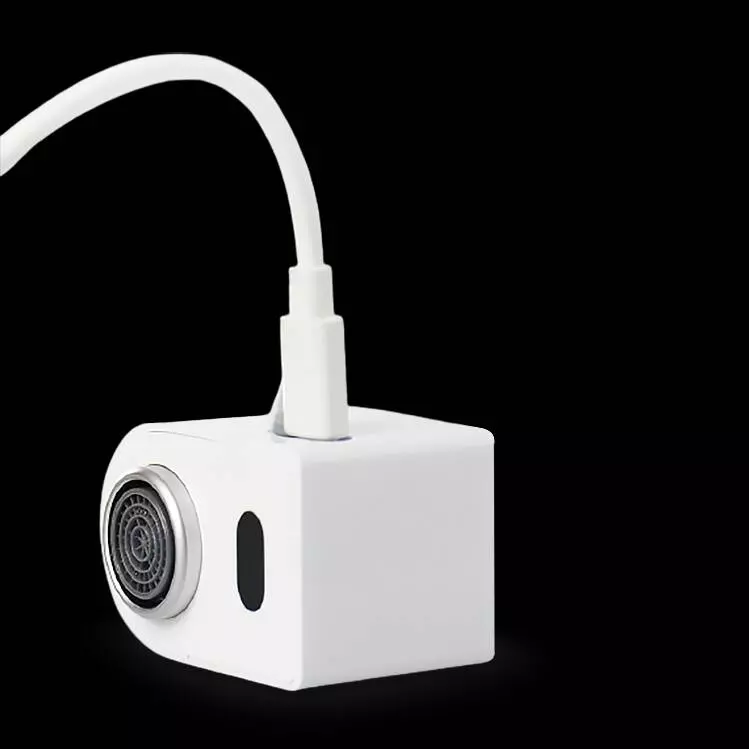 Насадка на крана водосберегающая Xiaomi Smartda Induction Home Water Sensor (HD-ZNJSQ-06) - фото 7 Насадка на крана водосберегающая Xiaomi Smartda Induction Home Water Sensor (HD-ZNJSQ-06) - фото 7
