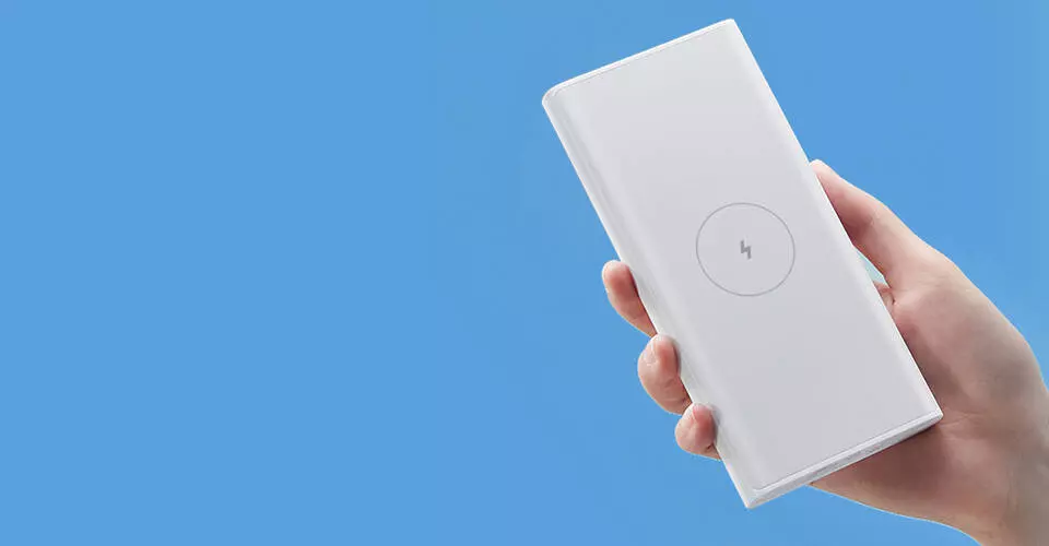 Аккумулятор Xiaomi Wireless Power Bank 10000 mAh 10W (WPB15PDZM) - фото 10 Аккумулятор Xiaomi Wireless Power Bank 10000 mAh 10W (WPB15PDZM) - фото 10