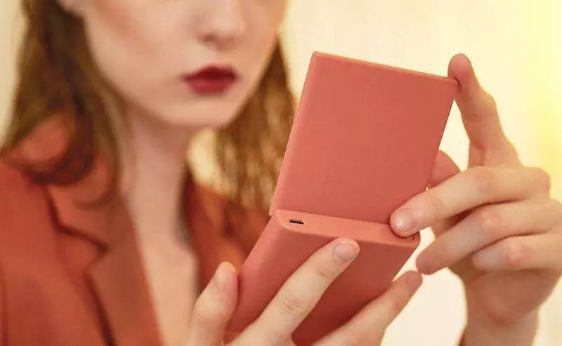 Зеркало косметическое с подсветкой Xiaomi VH Portable Beauty Mirror - фото 2 Зеркало косметическое с подсветкой Xiaomi VH Portable Beauty Mirror - фото 2