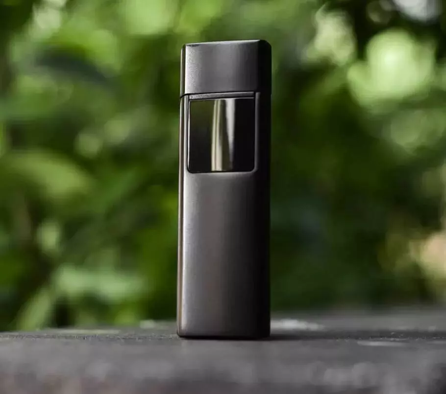 Зажигалка электронная Beebest Ultra-thin Charging Lighter L101 - фото 6 Зажигалка электронная Beebest Ultra-thin Charging Lighter L101 - фото 6