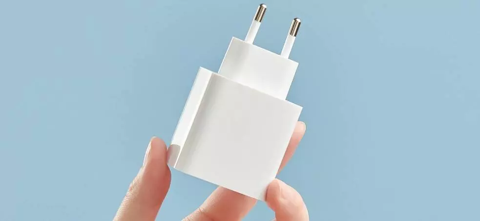 Купить Сетевое зарядное устройство Xiaomi Adaptor 33W (MDY-11-EZ) - фото 1 Купить Сетевое зарядное устройство Xiaomi Adaptor 33W (MDY-11-EZ) - фото 1