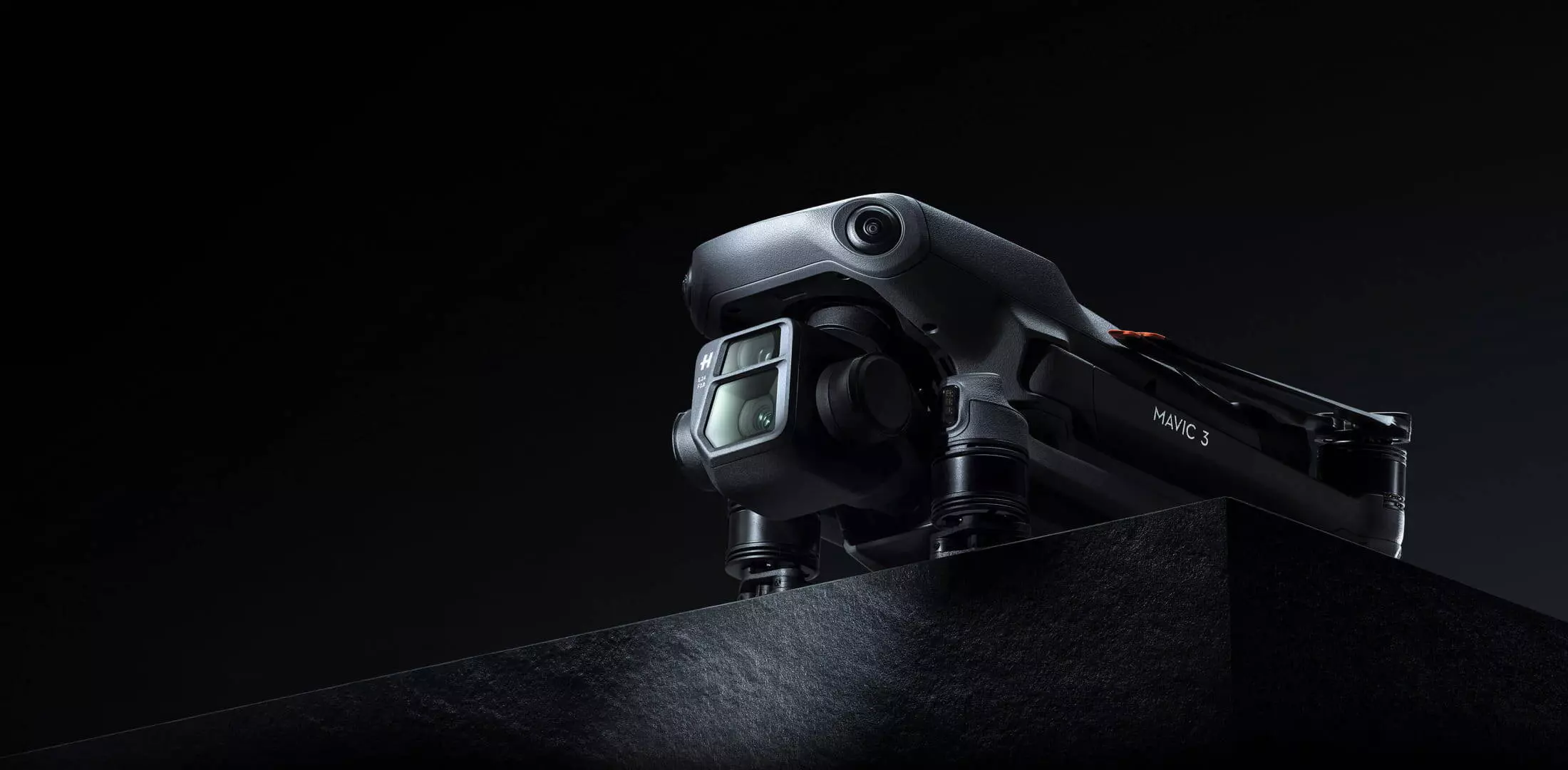 Купить Квадрокоптер DJI Mavic 3 Cine Combo - фото 1 Купить Квадрокоптер DJI Mavic 3 Cine Combo - фото 1