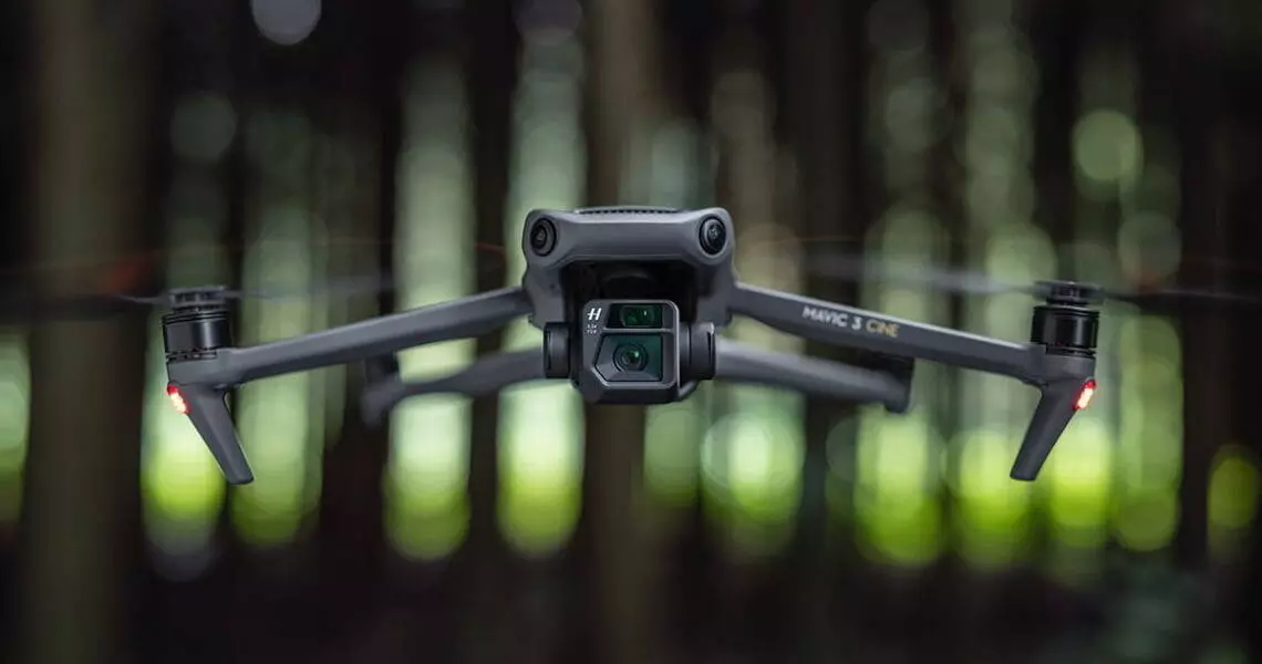 Квадрокоптер DJI Mavic 3 - фото 2 Квадрокоптер DJI Mavic 3 - фото 2