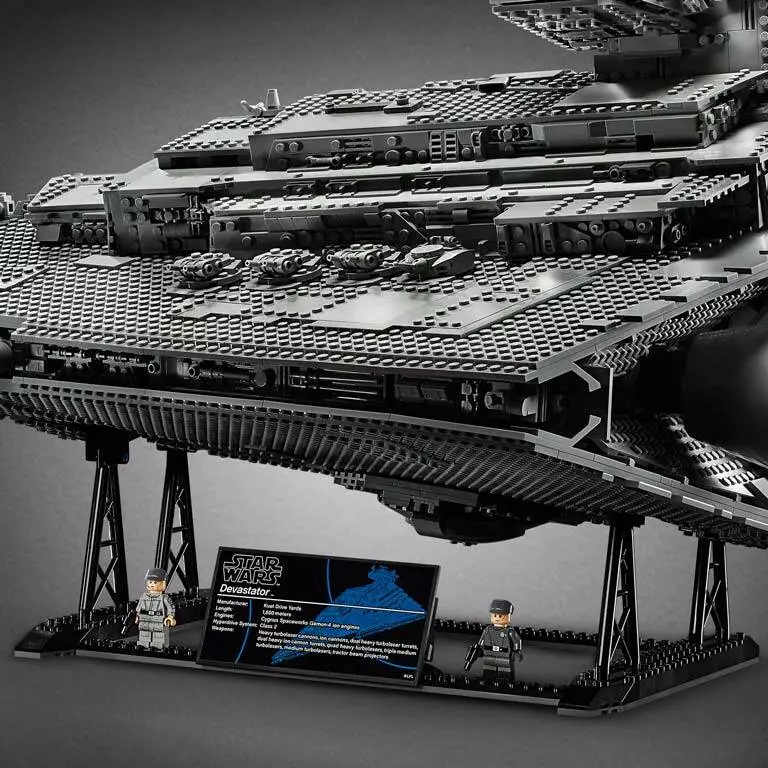 Конструктор LEGO Star Wars Имперский звёздный разрушитель - фото 8