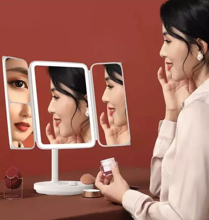 Купить Зеркало косметическое с подсветкой Jordan & Judy LED Makeup Mirror (NV536) - фото 1 Купить Зеркало косметическое с подсветкой Jordan & Judy LED Makeup Mirror (NV536) - фото 1