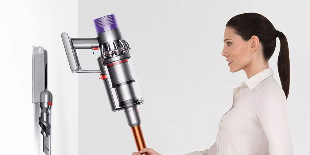 Пылесос Dyson V10 Cyclone Absolute - фото 7 Пылесос Dyson V10 Cyclone Absolute - фото 7