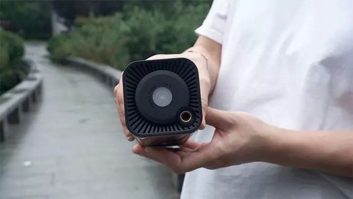 Электрический насос Xiaomi Qicycle Electric Air Inflator P1 - фото 4 Электрический насос Xiaomi Qicycle Electric Air Inflator P1 - фото 4
