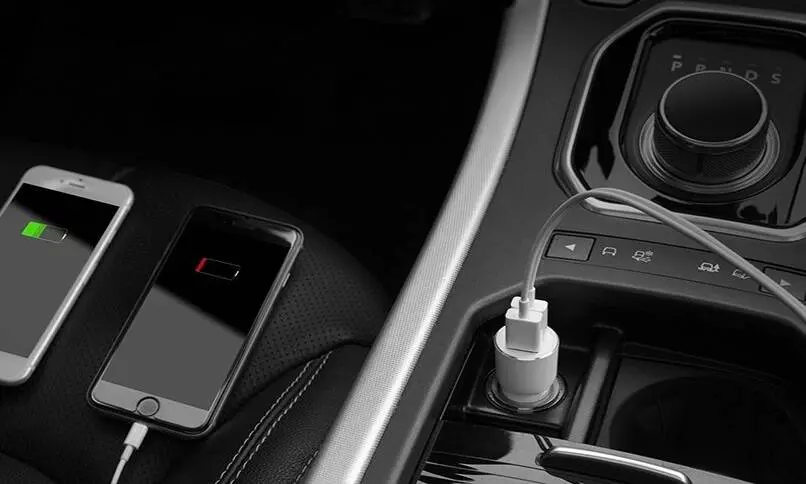 Автомобильная зарядка Xiaomi Roidmi 3S 2USB 3.4A с FM-трансмитером (BFQ04RM) Автомобильная зарядка Xiaomi Roidmi 3S 2USB 3.4A с FM-трансмитером (BFQ04RM)