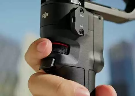 Электрический стабилизатор DJI RS 3 Mini - фото 10 Электрический стабилизатор DJI RS 3 Mini - фото 10