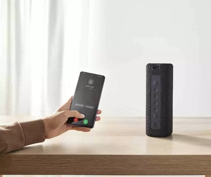 Колонка портативная Xiaomi Portable Bluetooth Speaker Black (MDZ-36-DB) - фото 7 Колонка портативная Xiaomi Portable Bluetooth Speaker Black (MDZ-36-DB) - фото 7