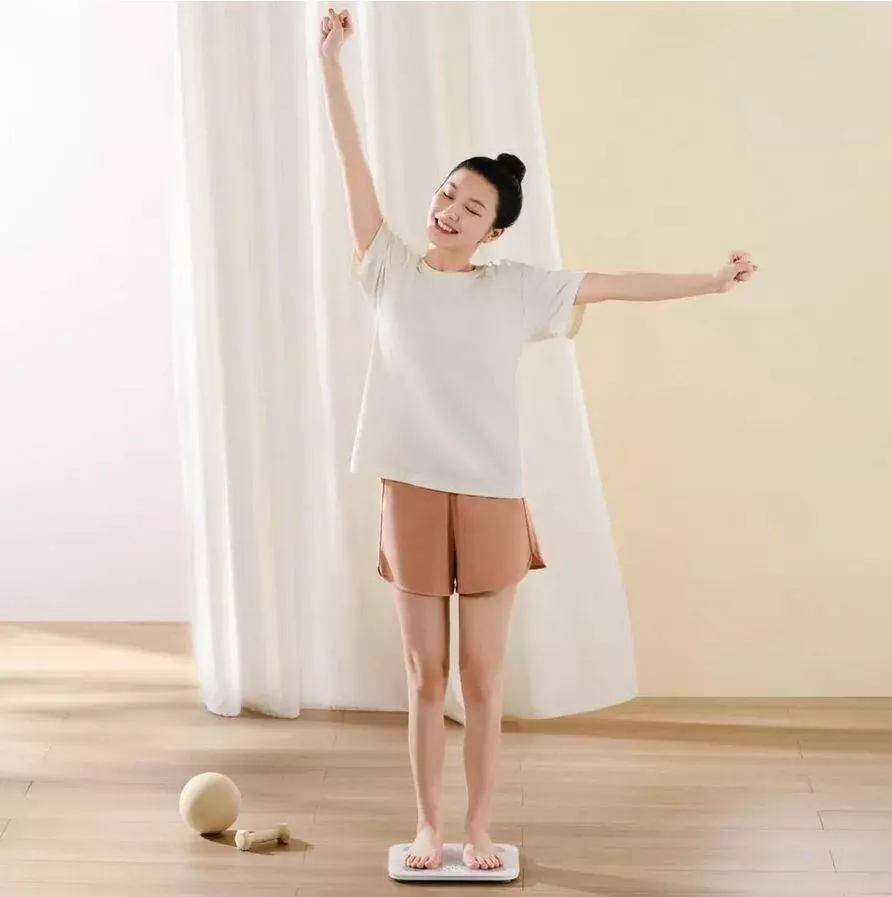 Весы электронные Xiaomi Body Composition Scale S400 (MJTZC01YM) - фото 2 Весы электронные Xiaomi Body Composition Scale S400 (MJTZC01YM) - фото 2