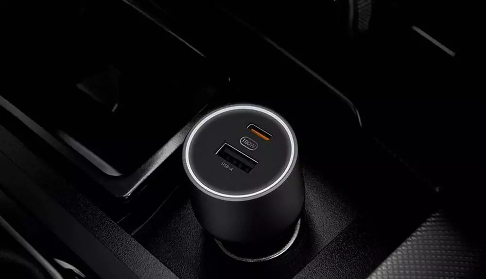 Купить Автомобильное зарядное устройство Xiaomi Car Charger Fast Charging Version 1А1С 100W (CC007ZM) - фото 1 Купить Автомобильное зарядное устройство Xiaomi Car Charger Fast Charging Version 1А1С 100W (CC007ZM) - фото 1