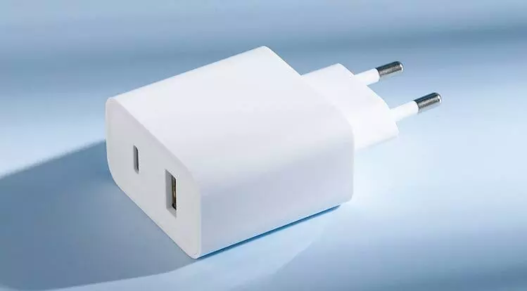 Сетевое зарядное устройство Xiaomi 33W Wall Charger 1A1C (USB-A + USB-C) - фото 4 Сетевое зарядное устройство Xiaomi 33W Wall Charger 1A1C (USB-A + USB-C) - фото 4