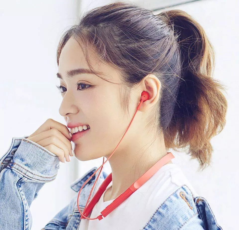 Беспроводные наушники Xiaomi Collar Sport Earphone (LYXQEJ02JY) - фото 6 Беспроводные наушники Xiaomi Collar Sport Earphone (LYXQEJ02JY) - фото 6