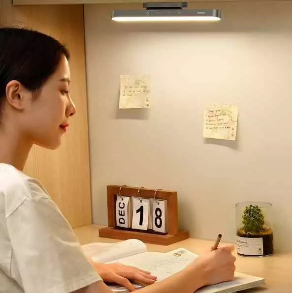 Купить Светильник Baseus Magnetic Stepless Dimming Charging Desk Lamp Deep - фото 1
