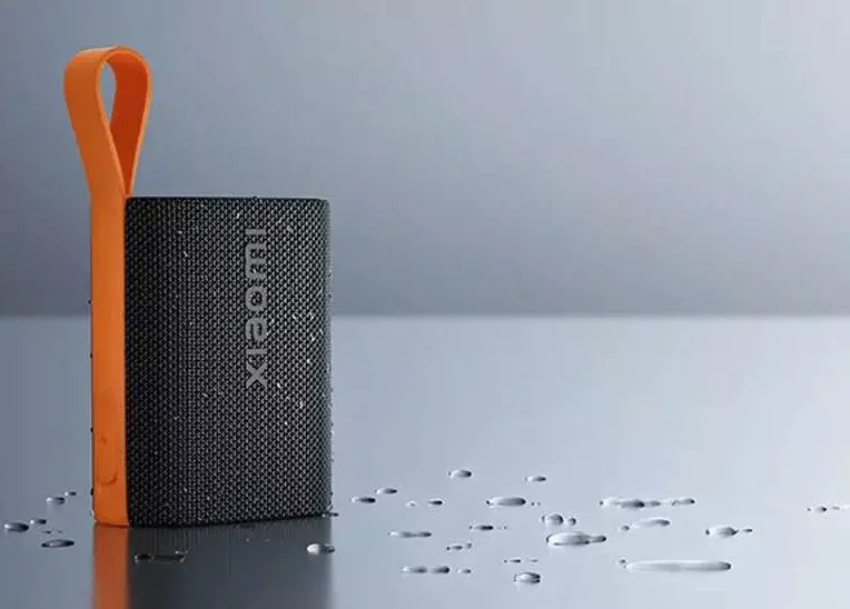 Колонка портативная Xiaomi Portable Bluetooth Sound Pocket (MDZ-37-DB) - фото 2
