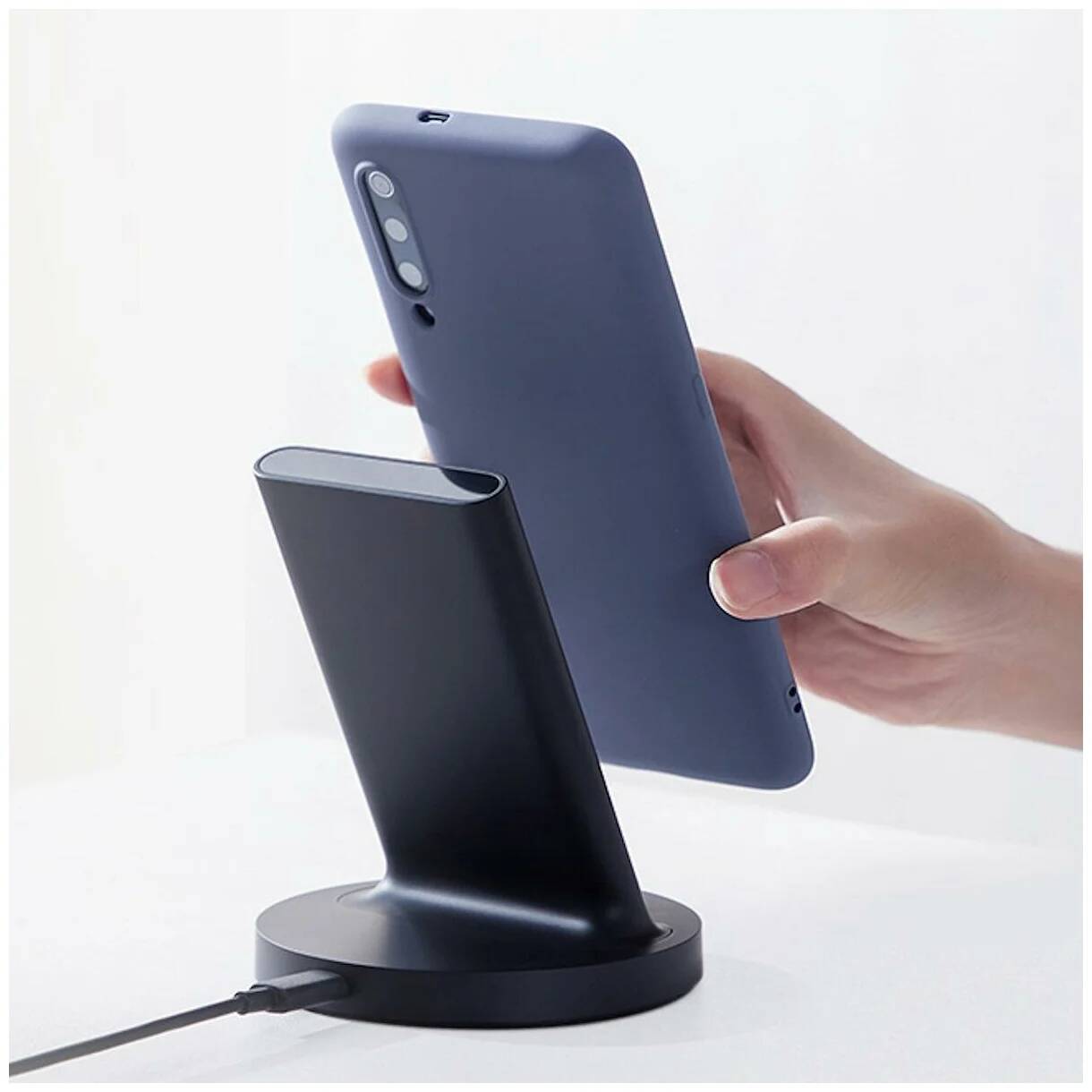 Беспроводное зарядное устройство Xiaomi Vertical Wireless Charger 20W (WPC02ZM) Black (Черный)