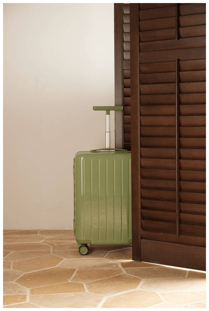 Чемодан NINETYGO Manhattan Luggage 20" Green (Зеленый)