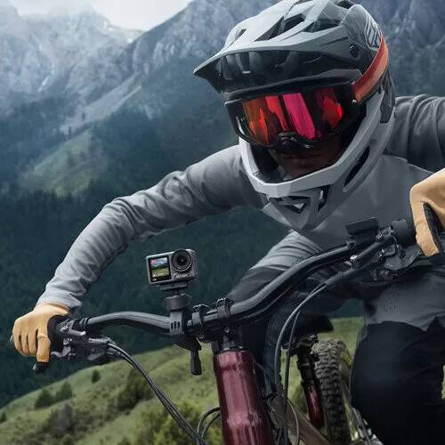 Экшн-камера Dji Ocmo Action 4 Adventure Combo Black (Черный) CN Экшн-камера Dji Ocmo Action 4 Adventure Combo Black (Черный) CN