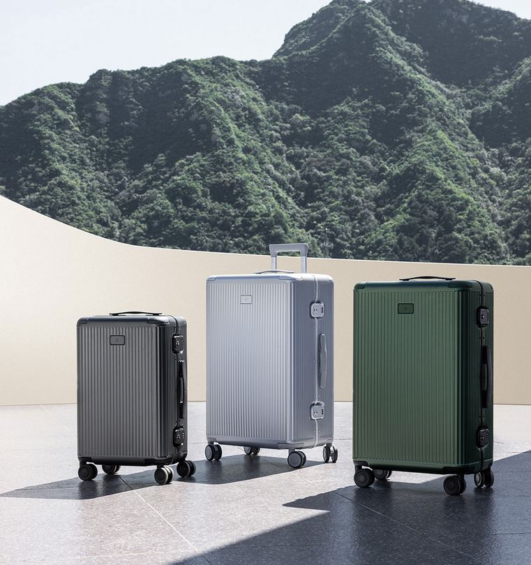 Чемодан Xiaomi Metal Luggage 24" (MJLXXLKRM) Black (Черный) Чемодан Xiaomi Metal Luggage 24" (MJLXXLKRM) Black (Черный)