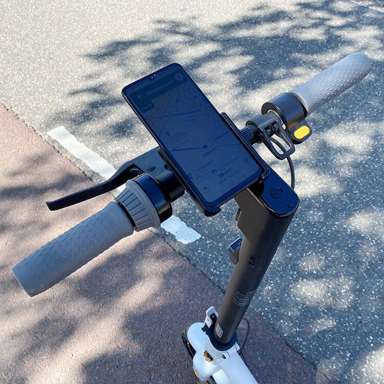 Держатель для смартфона на руль самоката/мото/вело Ninebot Phone Holder Black (Черный) Держатель для смартфона на руль самоката/мото/вело Ninebot Phone Holder Black (Черный)