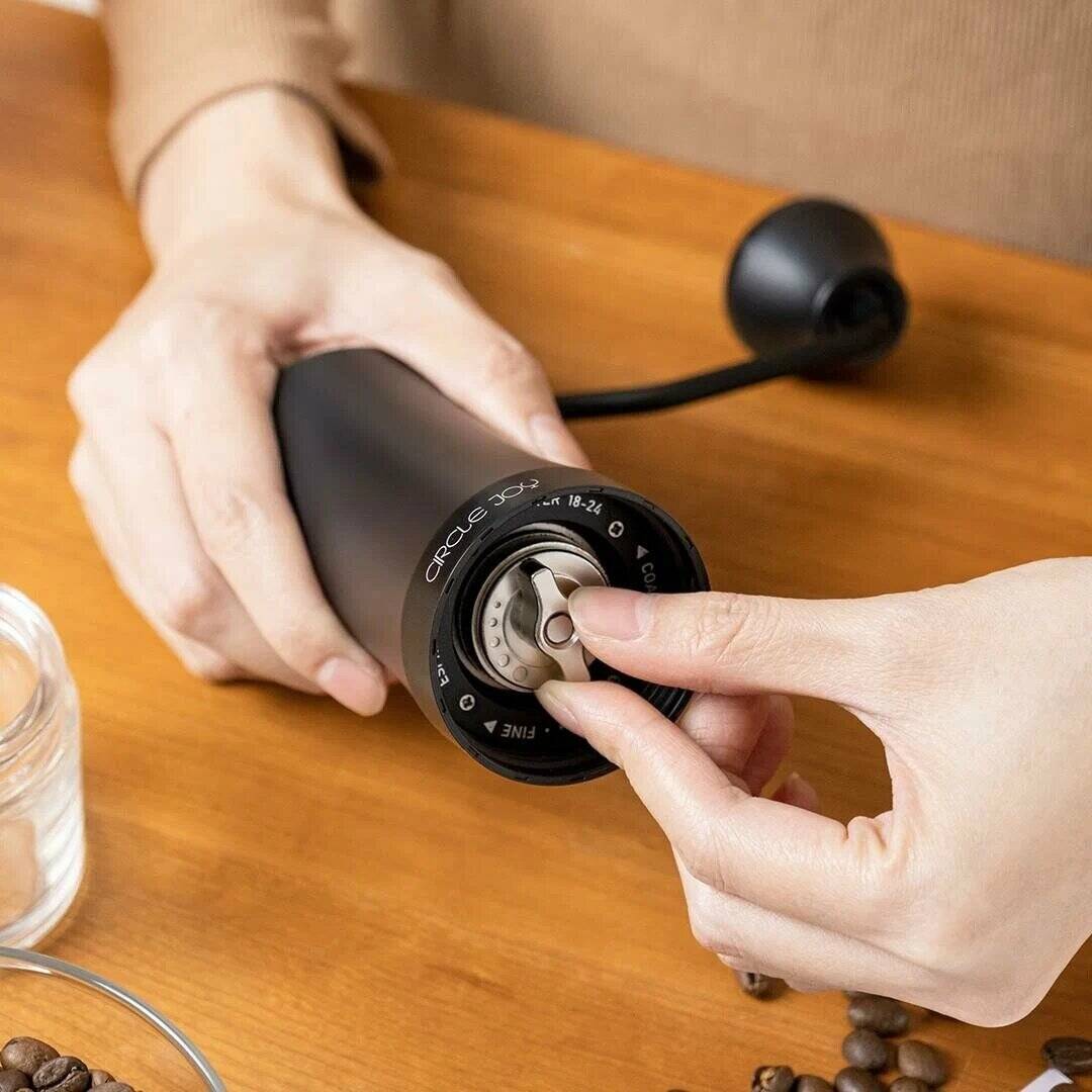 Кофемолка ручная Circle Joy Hand Coffee Grinder (CJ-CF17-B) Black (Черный) Кофемолка ручная Circle Joy Hand Coffee Grinder (CJ-CF17-B) Black (Черный)